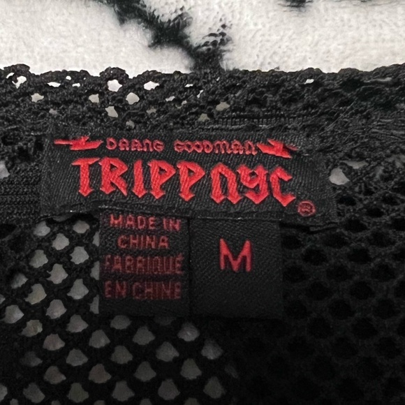 Black skull mesh long sleeve top - Picture 3 of 3